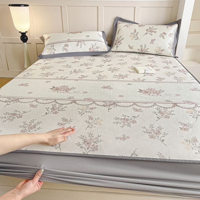 91家纺网 家纺一手货源 找家纺 柒月家居 2025新款小清新印花冰藤系列凉席席子-床笠款 花蔓