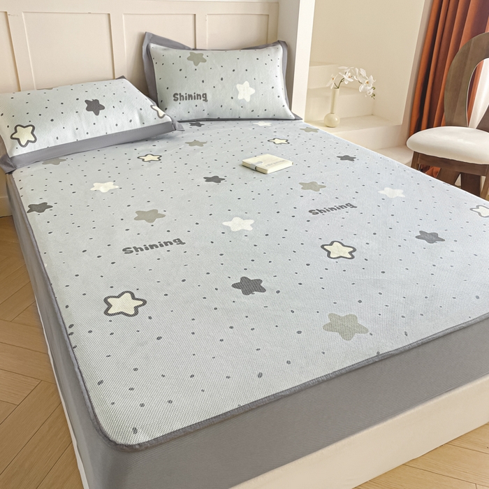 91家纺网 家纺一手货源 找家纺 柒月家居 2025新款小清新印花冰藤系列凉席席子-床笠款 夜空