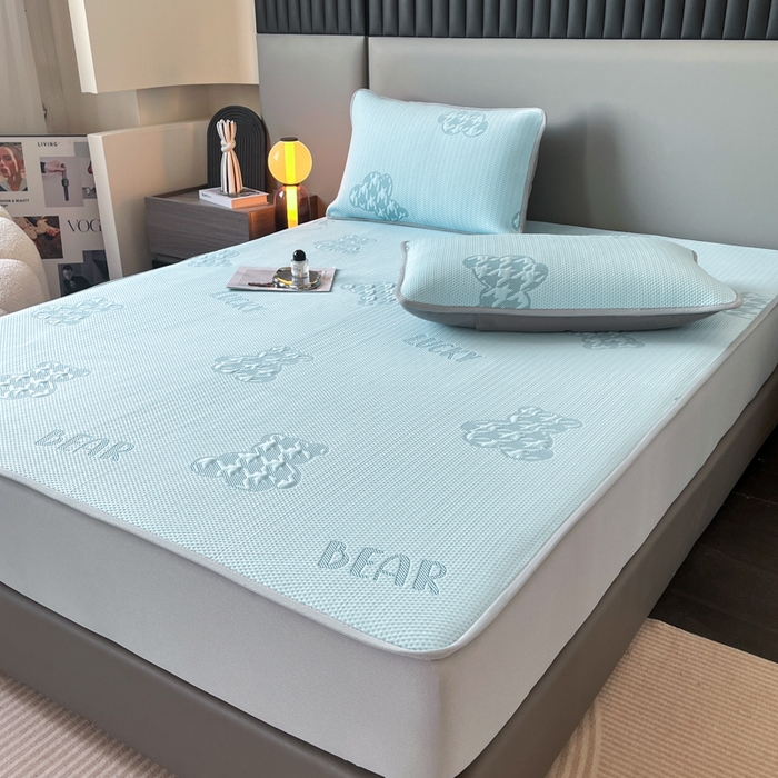 91家纺网 家纺一手货源 找家纺 子曰 2025春夏新款A类中分子430gPE聚乙烯乙纶凉豆豆凉席-床笠款 快乐熊-蓝