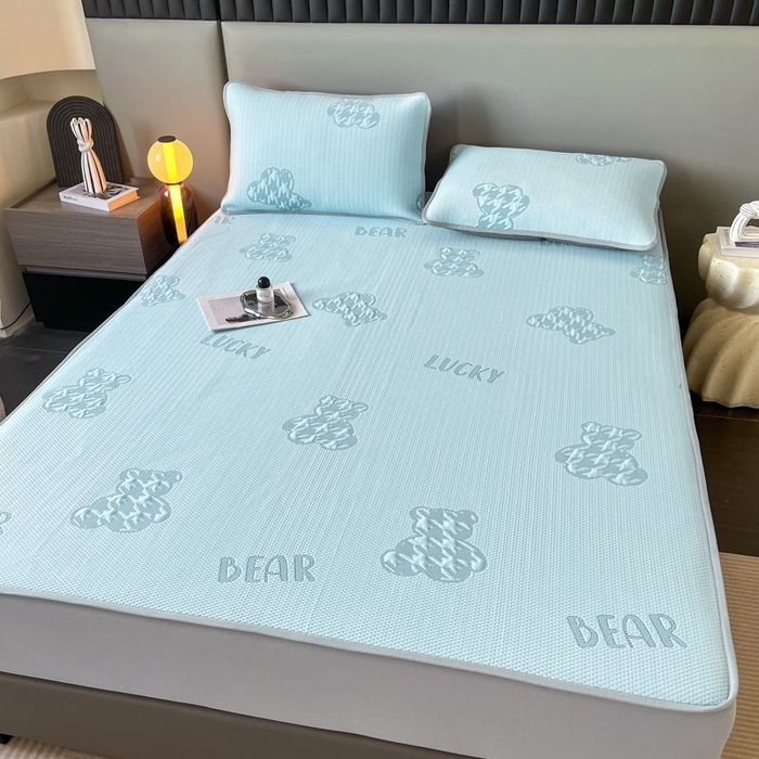 91家纺网 家纺一手货源 找家纺 子曰 2025春夏新款A类中分子430gPE聚乙烯乙纶凉豆豆凉席-床笠款 快乐熊-蓝