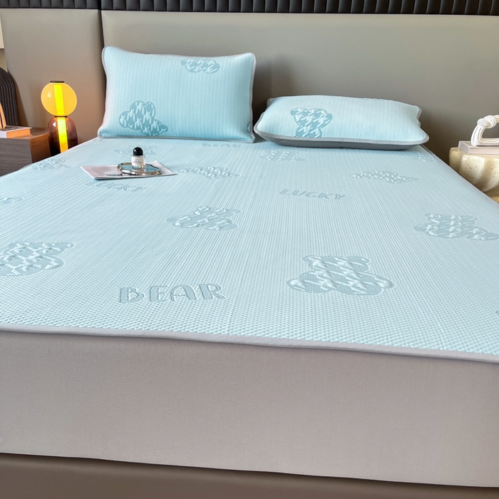 91家纺网 家纺一手货源 找家纺 子曰 2025春夏新款A类中分子430gPE聚乙烯乙纶凉豆豆凉席-床笠款 快乐熊-蓝