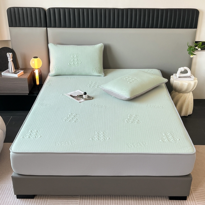 91家纺网 家纺一手货源 找家纺 子曰 2025春夏新款A类中分子430gPE聚乙烯乙纶凉豆豆凉席-床笠款 快乐熊-绿