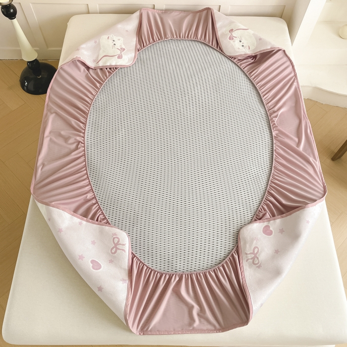 91家纺网 家纺一手货源 找家纺 柒月家居 2025新款小清新印花冰藤系列凉席席子-床笠款 猫猫日记