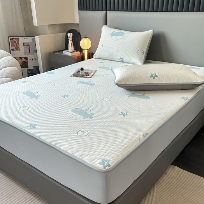 91家纺网 家纺一手货源 找家纺 子曰 2025春夏新款A类中分子430gPE聚乙烯乙纶凉豆豆凉席-床笠款 小鲸鱼