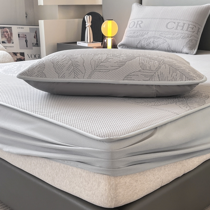 91家纺网 家纺一手货源 找家纺 子曰 2025春夏新款A类中分子430gPE聚乙烯乙纶凉豆豆凉席-床笠款 英伦-灰