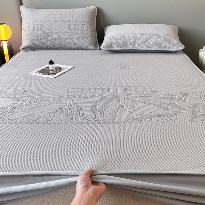 91家纺网 家纺一手货源 找家纺 子曰 2025春夏新款A类中分子430gPE聚乙烯乙纶凉豆豆凉席-床笠款 英伦-灰