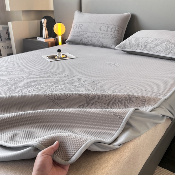 91家纺网 家纺一手货源 找家纺 子曰 2025春夏新款A类中分子430gPE聚乙烯乙纶凉豆豆凉席-床笠款 英伦-灰