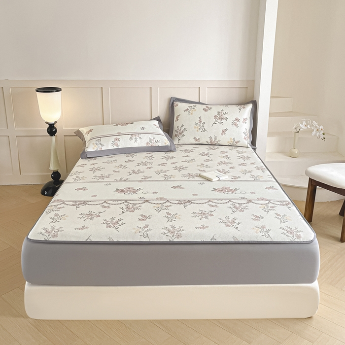 91家纺网 家纺一手货源 找家纺 柒月家居 2025新款小清新印花冰藤系列凉席席子-床笠款 花蔓