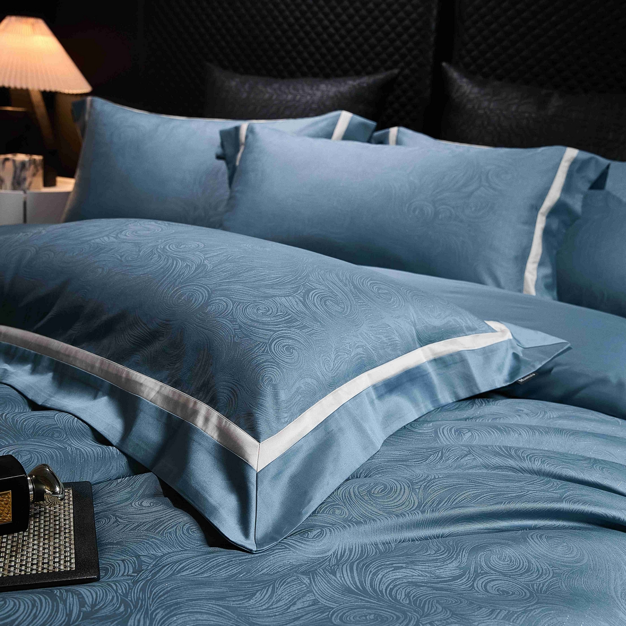 91家纺网 家纺一手货源 找家纺 安莱生活 2025年新品50银丝星晴提花系列四件套 星空