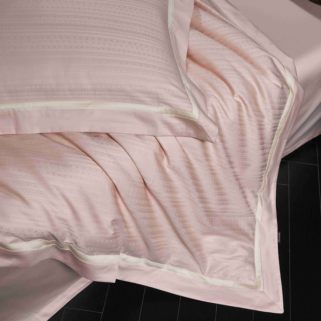 91家纺网 家纺一手货源 找家纺 安莱生活 2025年新品50银丝星晴提花系列四件套 若初