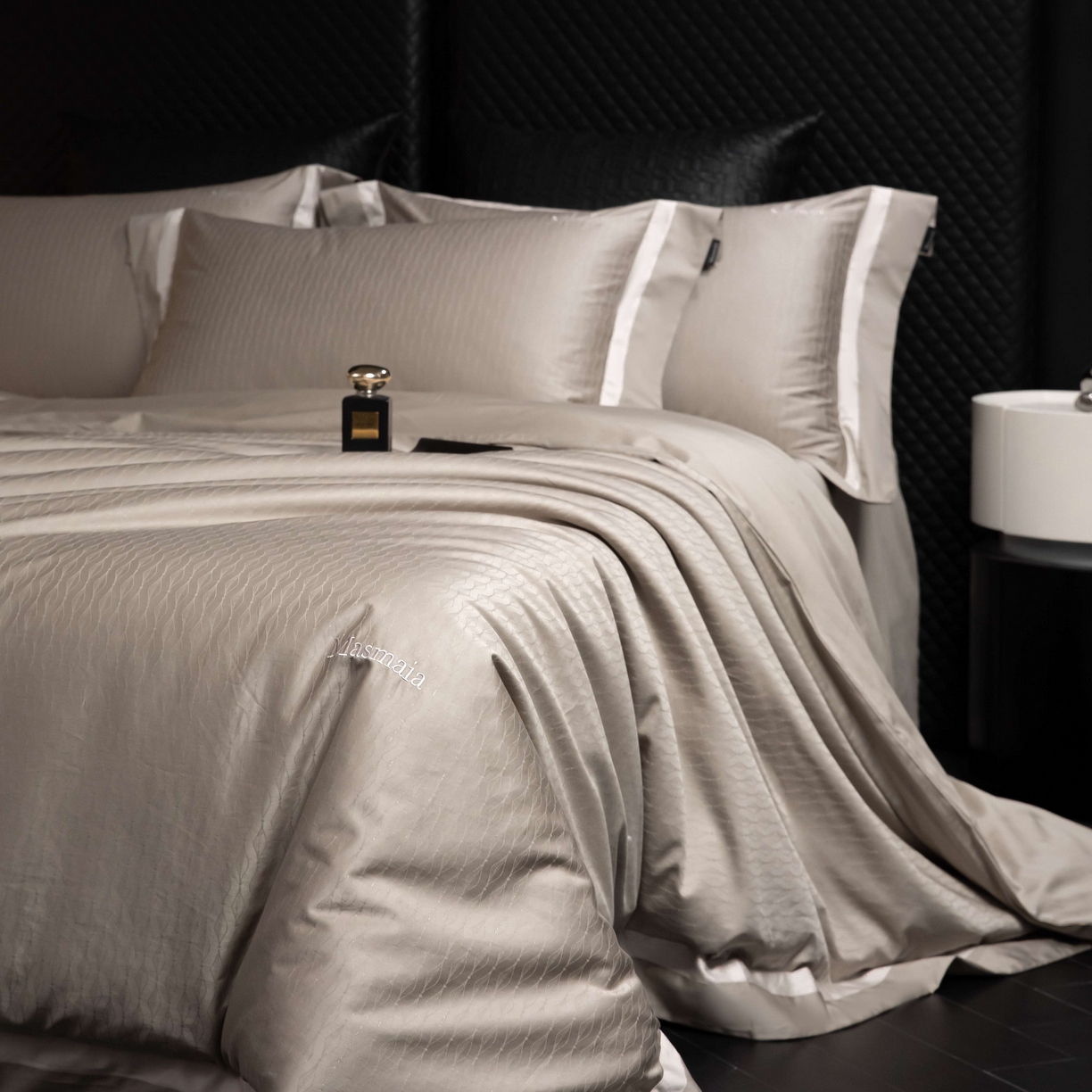 91家纺网 家纺一手货源 找家纺 安莱生活 2025年新品50银丝星晴提花系列四件套 光艺