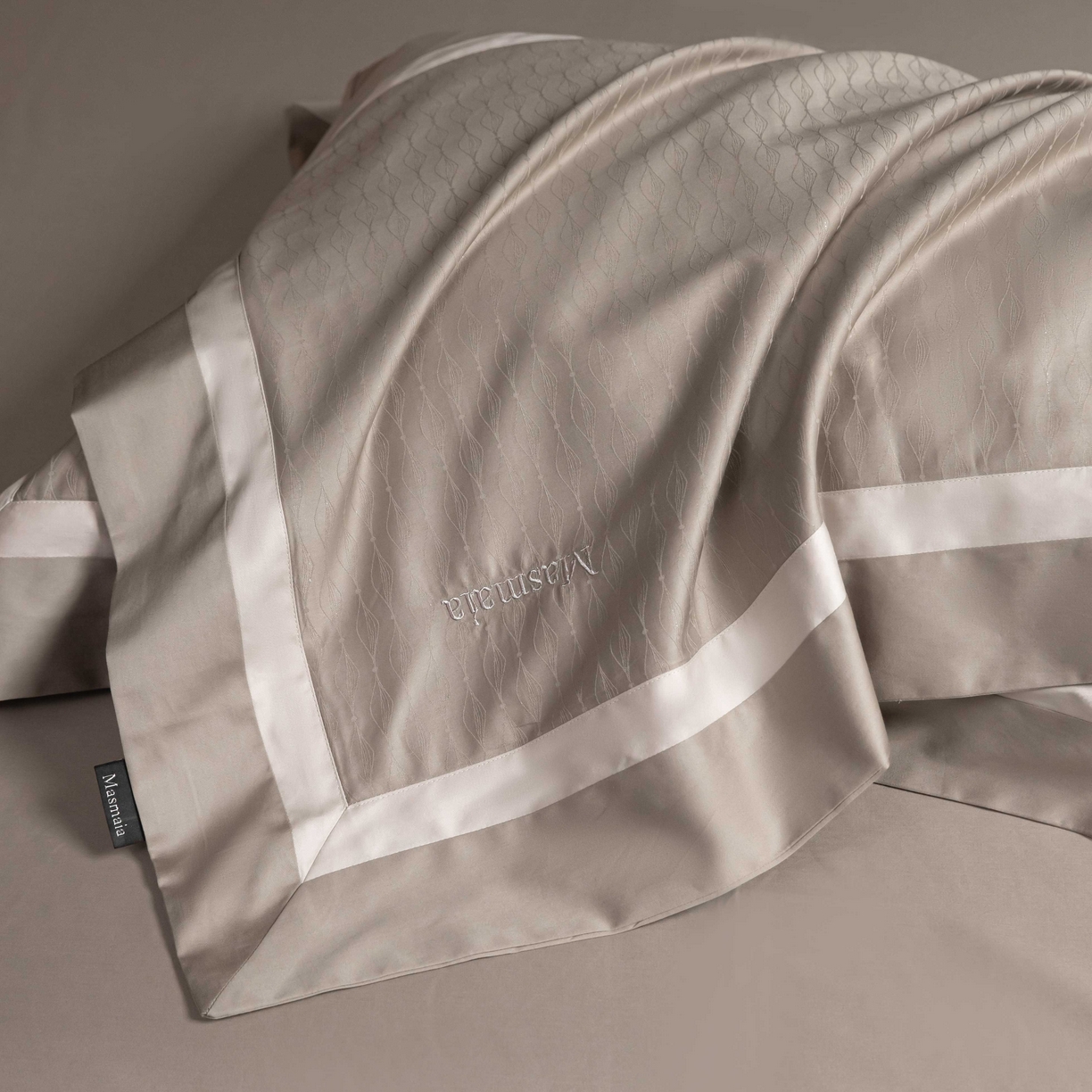 91家纺网 家纺一手货源 找家纺 安莱生活 2025年新品50银丝星晴提花系列四件套 光艺