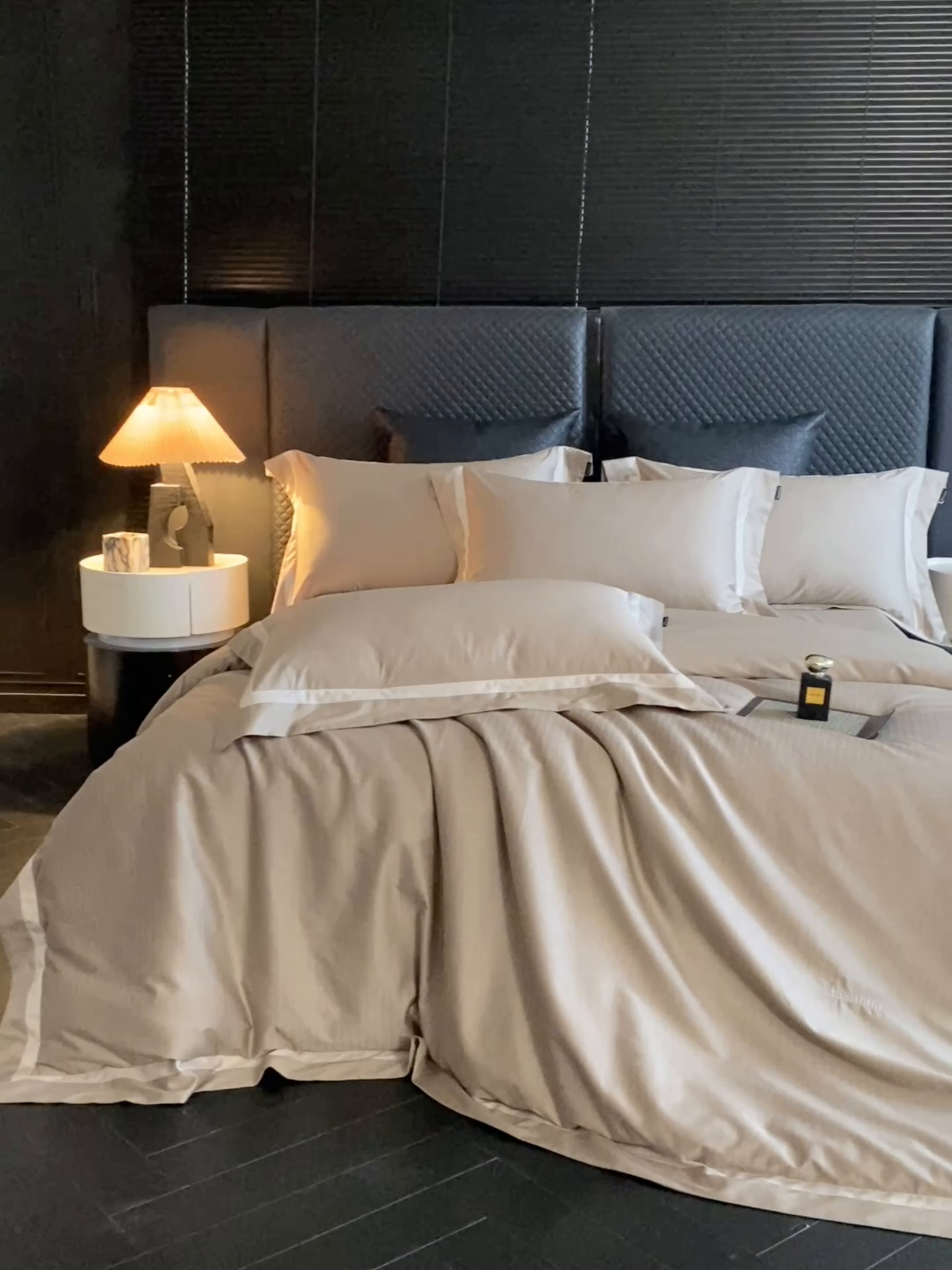 91家纺网 家纺一手货源 找家纺 安莱生活 2025年新品50银丝星晴提花系列四件套 光艺