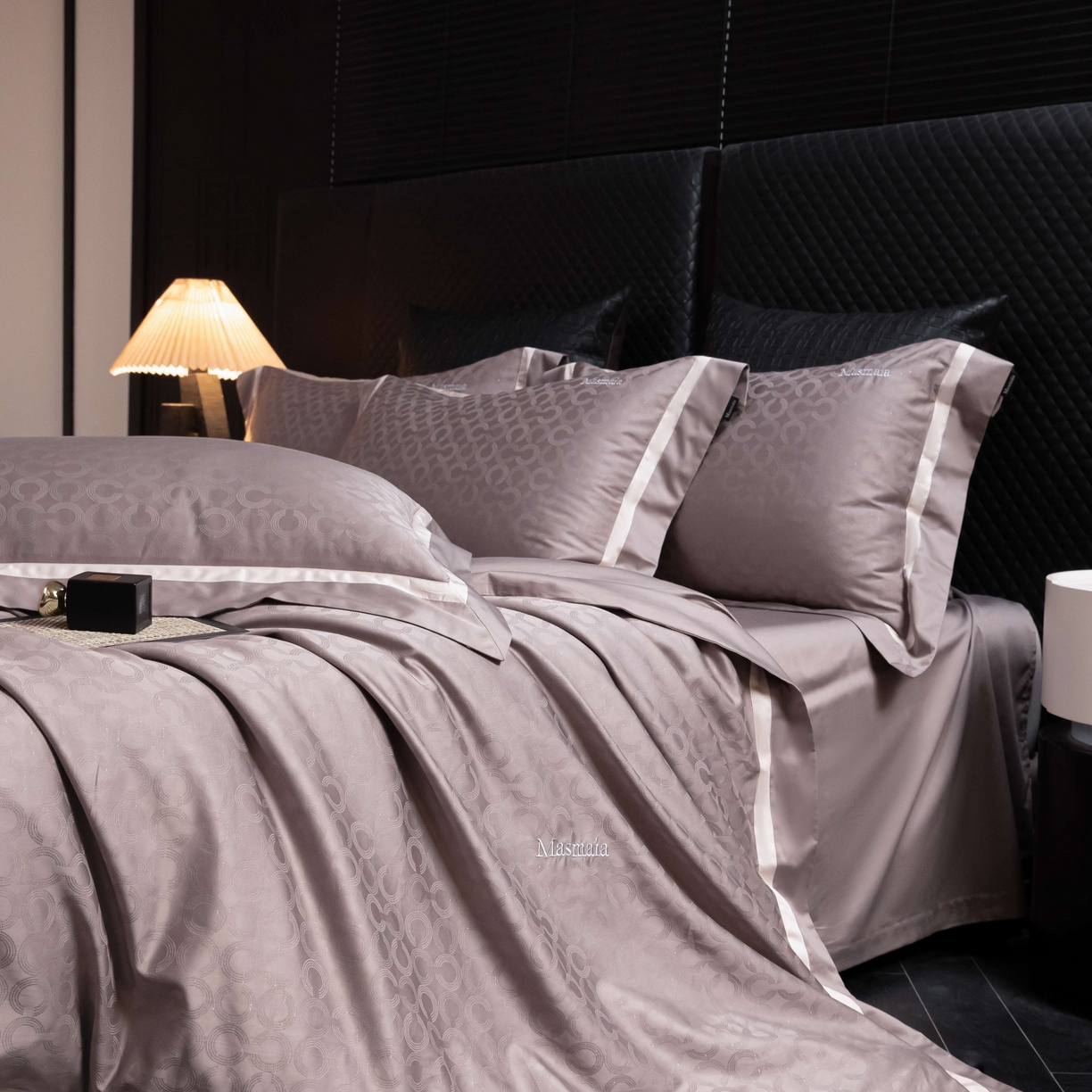 91家纺网 家纺一手货源 找家纺 安莱生活 2025年新品50银丝星晴提花系列四件套 麦图