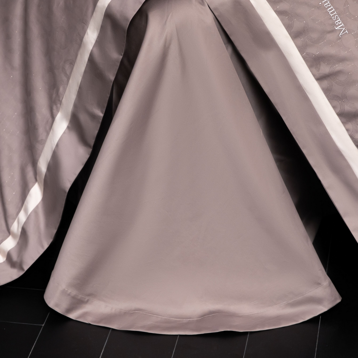 91家纺网 家纺一手货源 找家纺 安莱生活 2025年新品50银丝星晴提花系列四件套 麦图