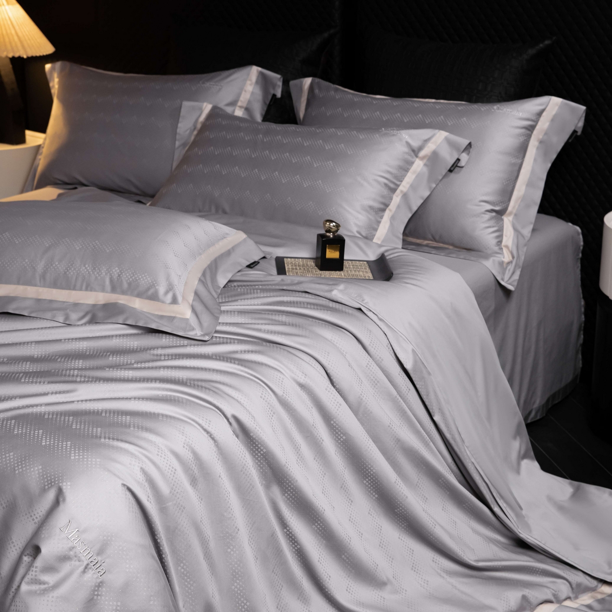 91家纺网 家纺一手货源 找家纺 安莱生活 2025年新品50银丝星晴提花系列四件套 爱格