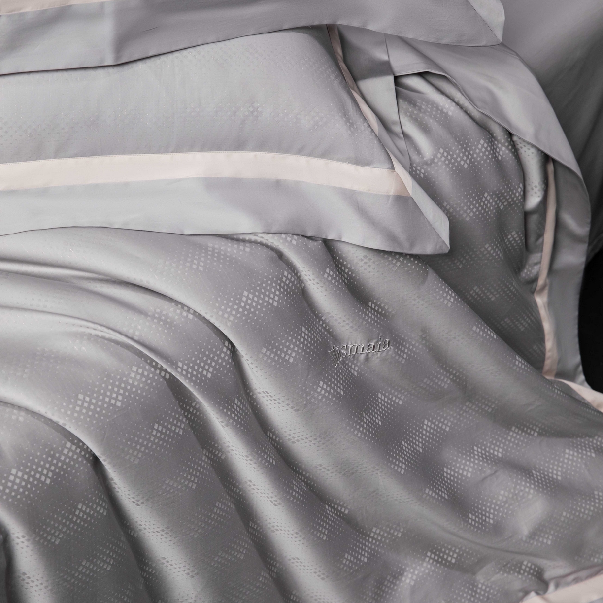 91家纺网 家纺一手货源 找家纺 安莱生活 2025年新品50银丝星晴提花系列四件套 爱格