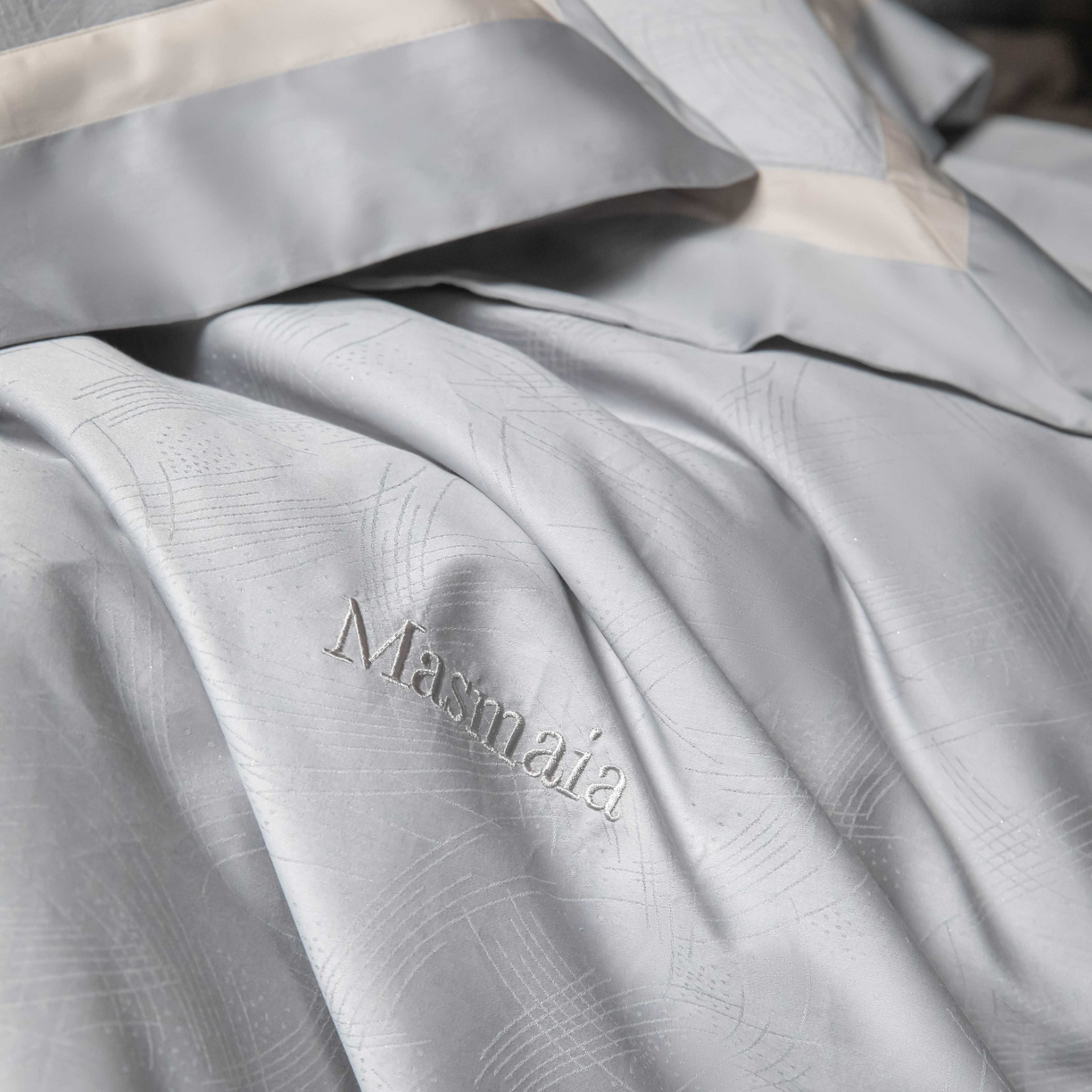 91家纺网 家纺一手货源 找家纺 安莱生活 2025年新品50银丝星晴提花系列四件套 以沫