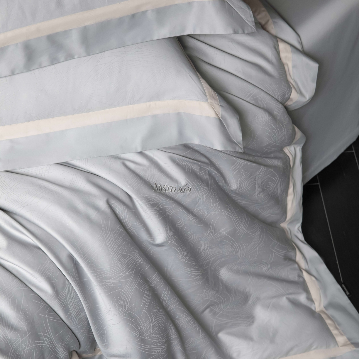 91家纺网 家纺一手货源 找家纺 安莱生活 2025年新品50银丝星晴提花系列四件套 以沫