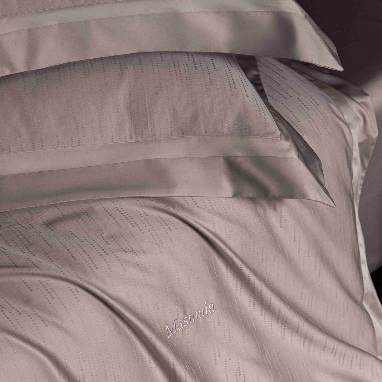 91家纺网 家纺一手货源 找家纺 安莱生活 2025年新品50银丝星晴提花系列四件套 时间煮雨