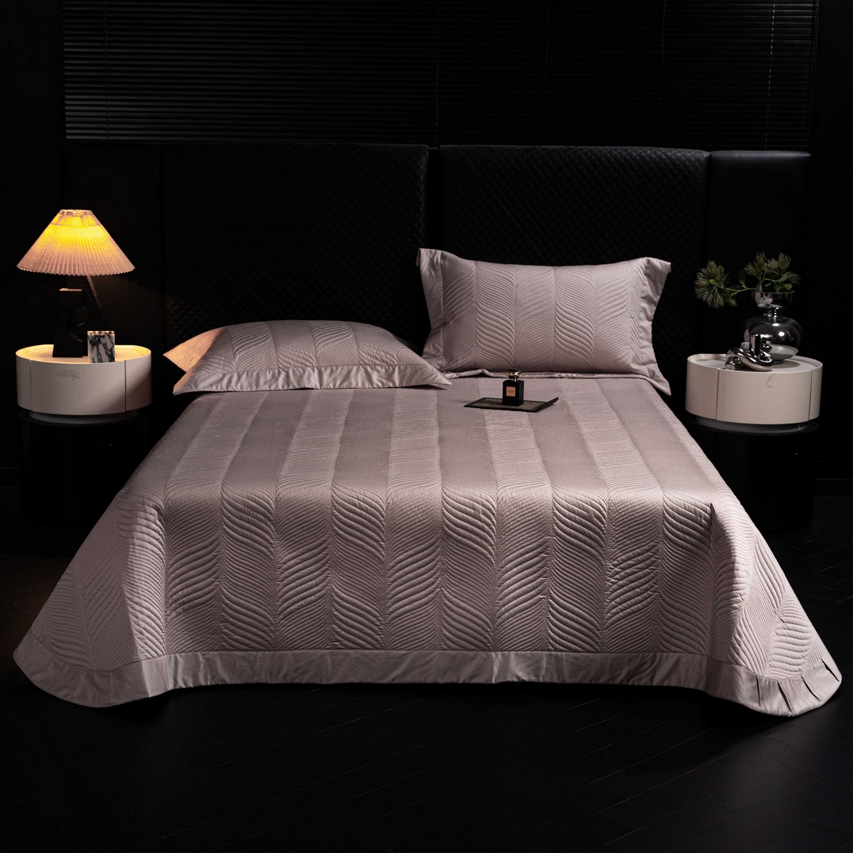 91家纺网 家纺一手货源 找家纺 安莱生活 2025年新品50银丝星晴提花系列四件套 时间煮雨