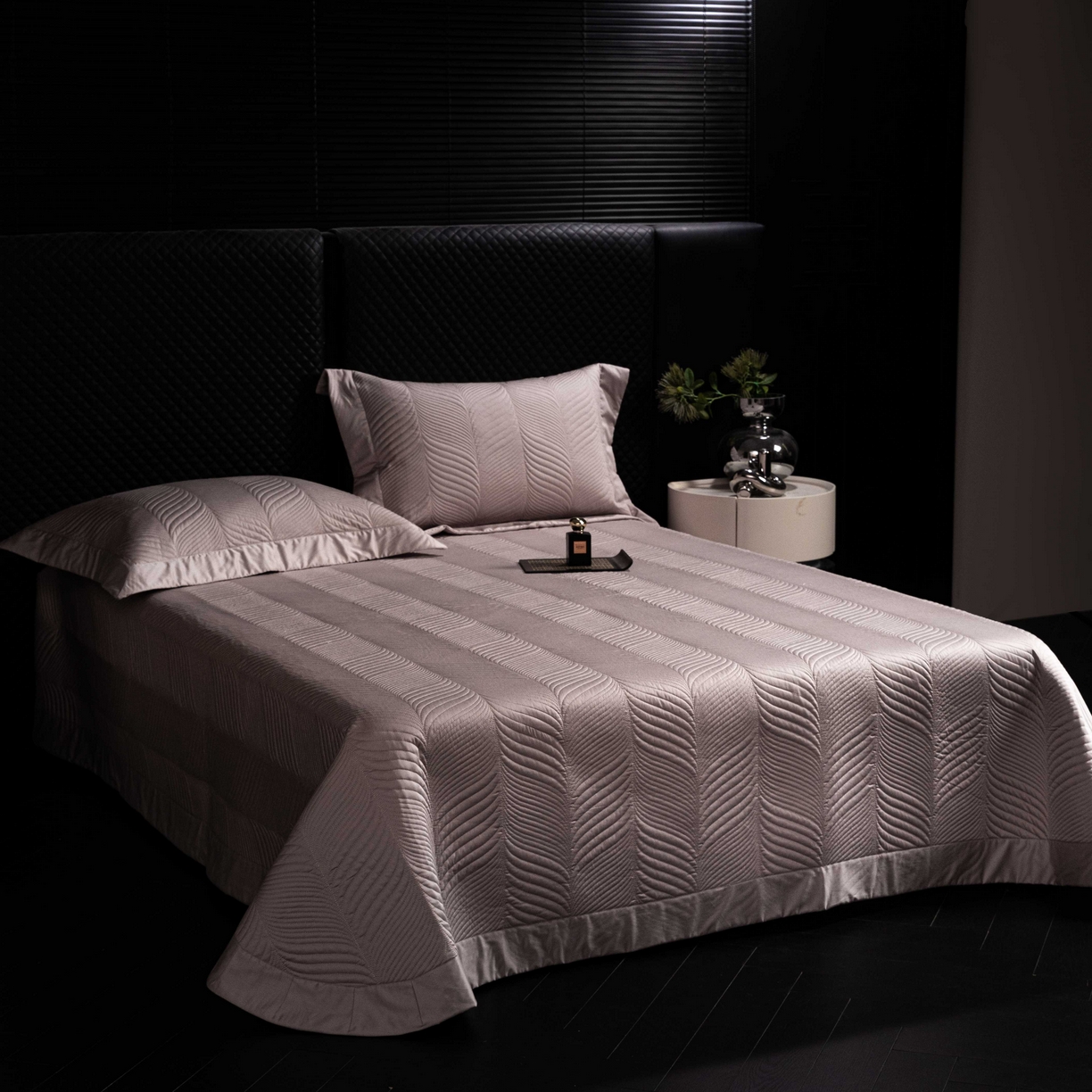 91家纺网 家纺一手货源 找家纺 安莱生活 2025年新品50银丝星晴提花系列四件套 时间煮雨