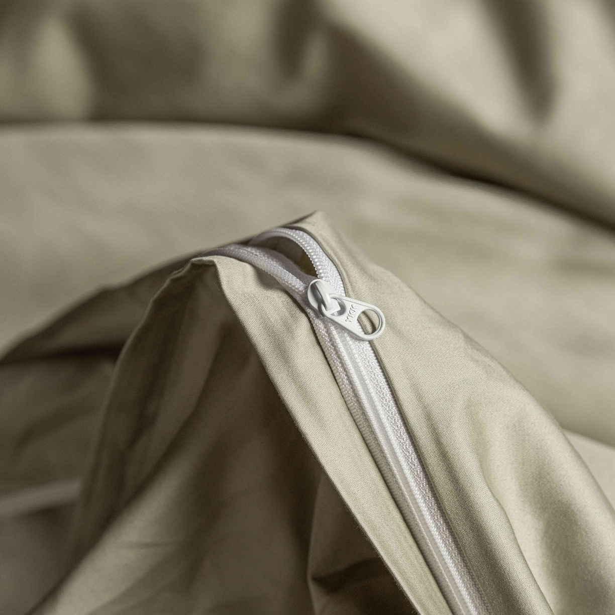 91家纺网 家纺一手货源 找家纺 安莱生活 2025年新品50银丝星晴提花系列四件套 夏凡