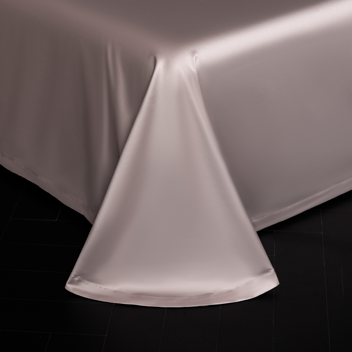 91家纺网 家纺一手货源 找家纺 安莱生活 2025年新品50银丝星晴提花系列四件套 寻觅