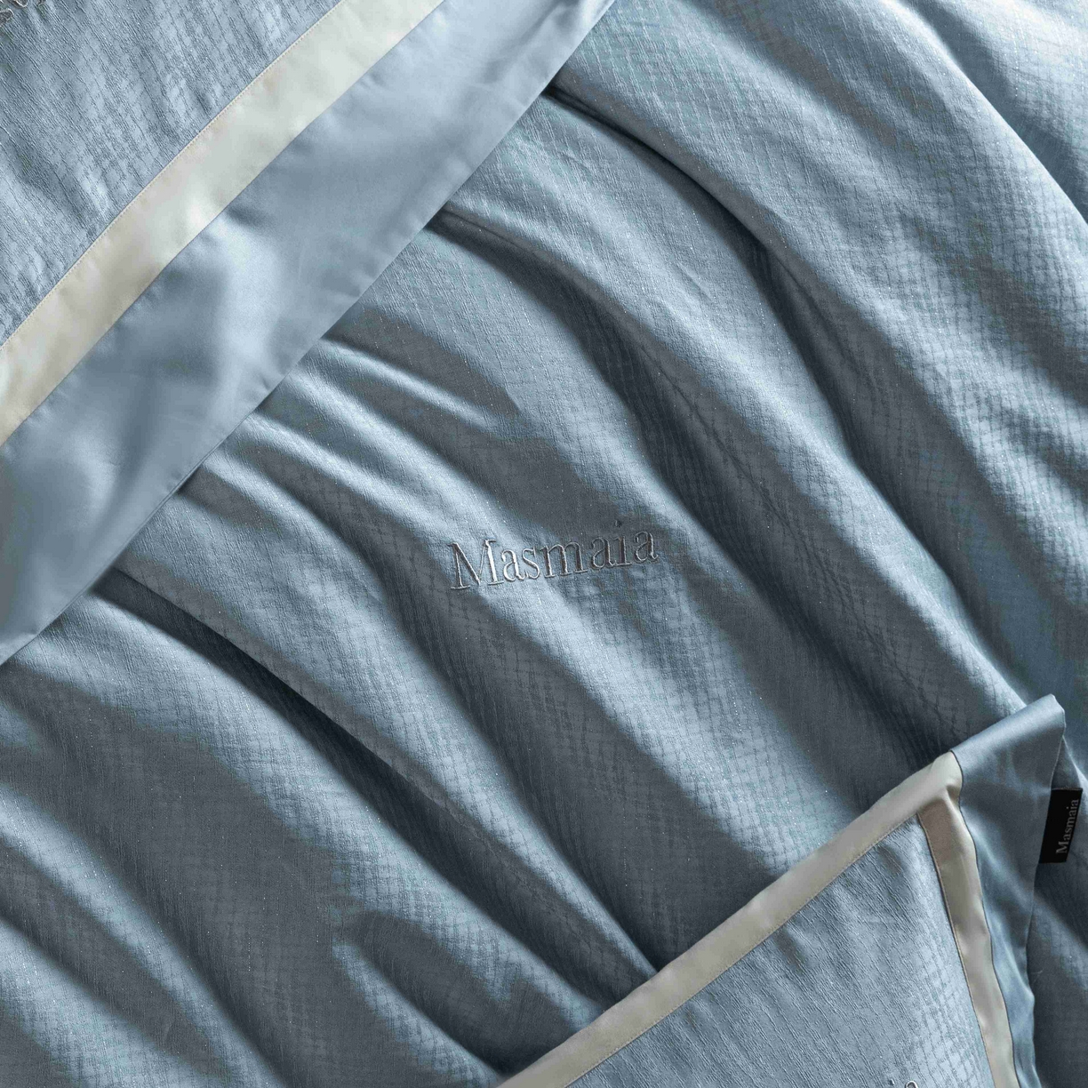 91家纺网 家纺一手货源 找家纺 安莱生活 2025年新品50银丝星晴提花系列四件套 知意