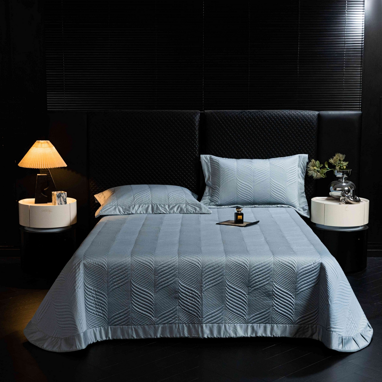 91家纺网 家纺一手货源 找家纺 安莱生活 2025年新品50银丝星晴提花系列四件套 知意