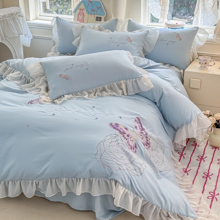 91家纺网 家纺一手货源 找家纺 凯美家居 2025新款A类水洗棉大版绣花四件套系列-蝶恋花 蝶恋花 浅蓝