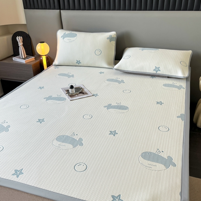 91家纺网 家纺一手货源 找家纺 子曰 2025春夏新款A类中分子430gPE聚乙烯乙纶凉豆豆凉席-床席款 小鲸鱼