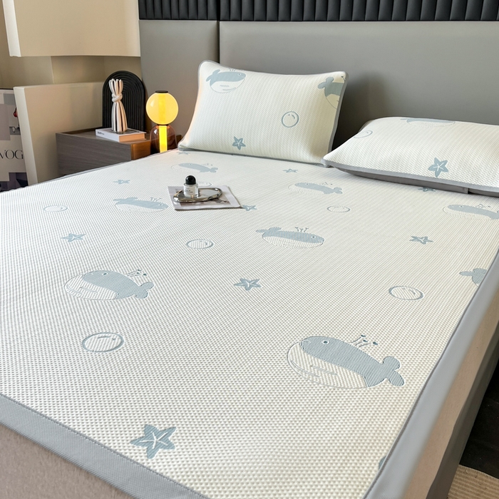 91家纺网 家纺一手货源 找家纺 子曰 2025春夏新款A类中分子430gPE聚乙烯乙纶凉豆豆凉席-床席款 小鲸鱼