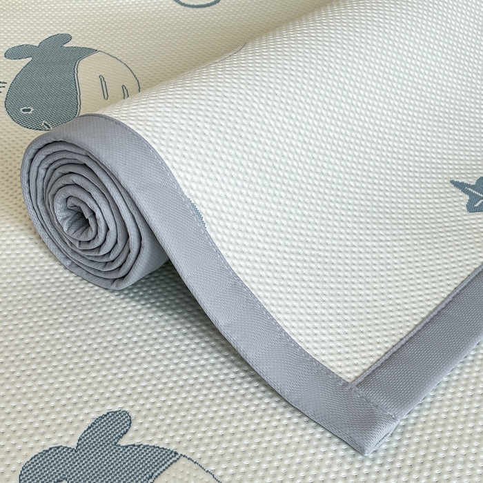 91家纺网 家纺一手货源 找家纺 子曰 2025春夏新款A类中分子430gPE聚乙烯乙纶凉豆豆凉席-床席款 小鲸鱼