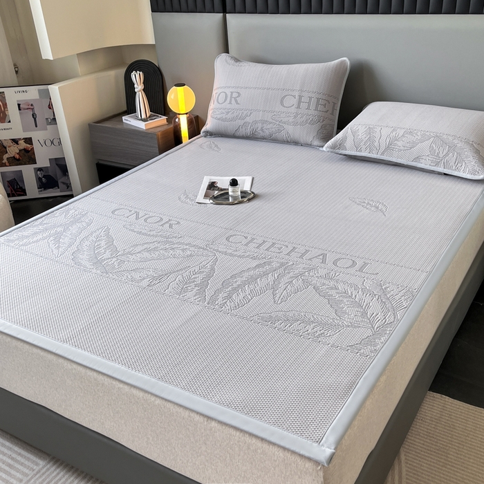 91家纺网 家纺一手货源 找家纺 子曰 2025春夏新款A类中分子430gPE聚乙烯乙纶凉豆豆凉席-床席款 英伦-灰