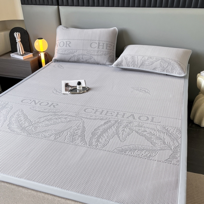 91家纺网 家纺一手货源 找家纺 子曰 2025春夏新款A类中分子430gPE聚乙烯乙纶凉豆豆凉席-床席款 英伦-灰