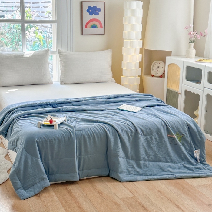 91家纺网 家纺一手货源 找家纺 青螺家纺 2025新款日式简约纯色高克重水洗棉艾草（填充非面料注剂） 蓝色