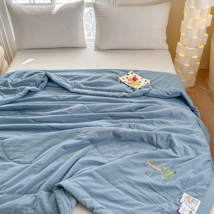 91家纺网 家纺一手货源 找家纺 青螺家纺 2025新款日式简约纯色高克重水洗棉艾草（填充非面料注剂） 蓝色