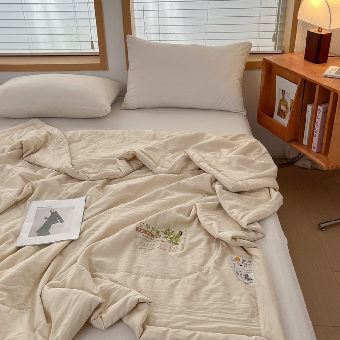 91家纺网 家纺一手货源 找家纺 青螺家纺 2025新款日式简约纯色高克重水洗棉艾草（填充非面料注剂） 米色