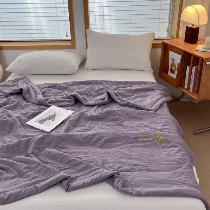91家纺网 家纺一手货源 找家纺 青螺家纺 2025新款日式简约纯色高克重水洗棉艾草（填充非面料注剂） 紫色