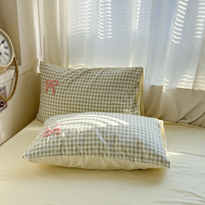 91家纺网 家纺一手货源 找家纺 灰鲸 2025新款云朵棉毛巾绣夏被四件套 蝴蝶结-绿格+奶油黄