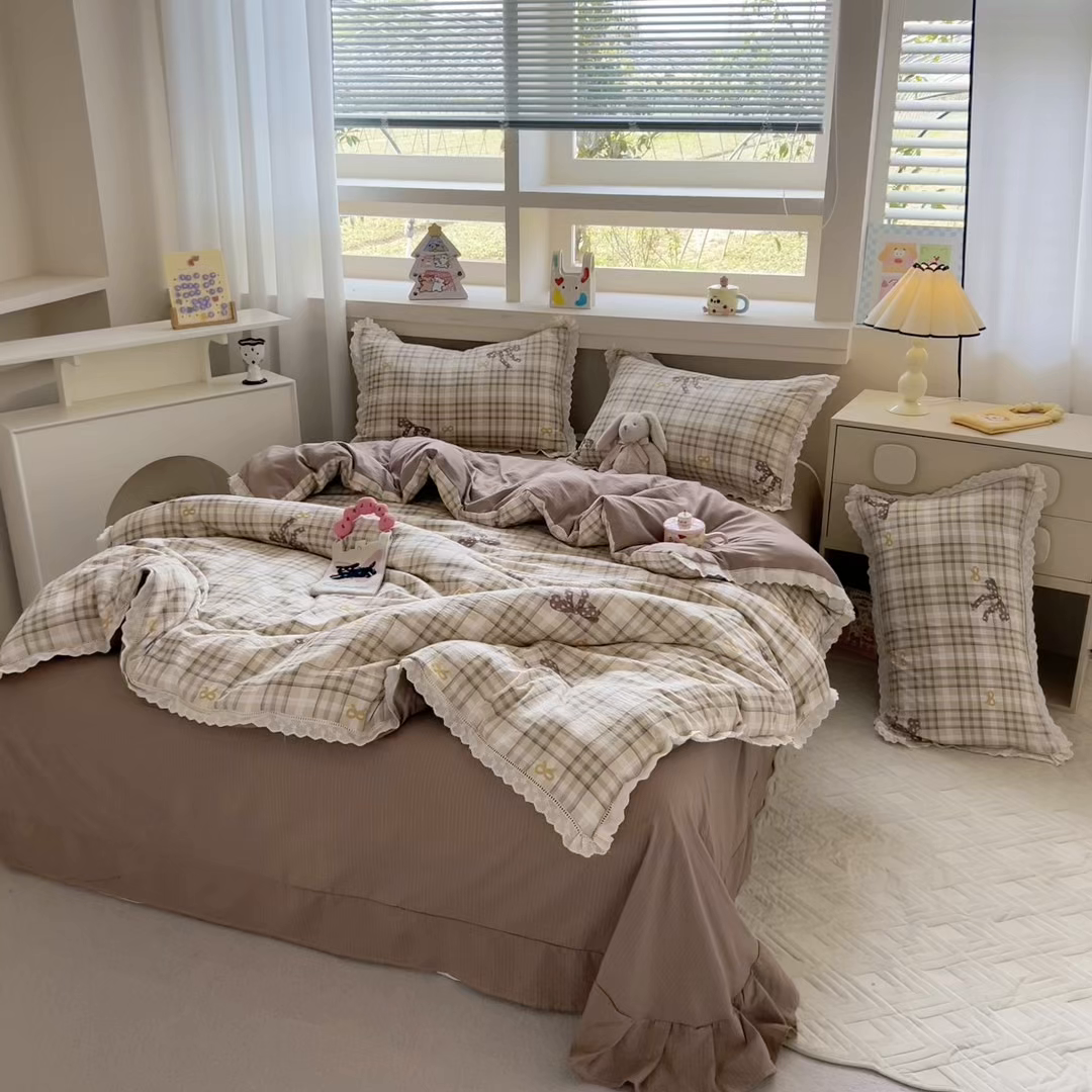 91家纺网 家纺一手货源 找家纺 芯贝儿 2025新款全m纯m花边木m邹邹双层纱水洗m四件套 太妃糖