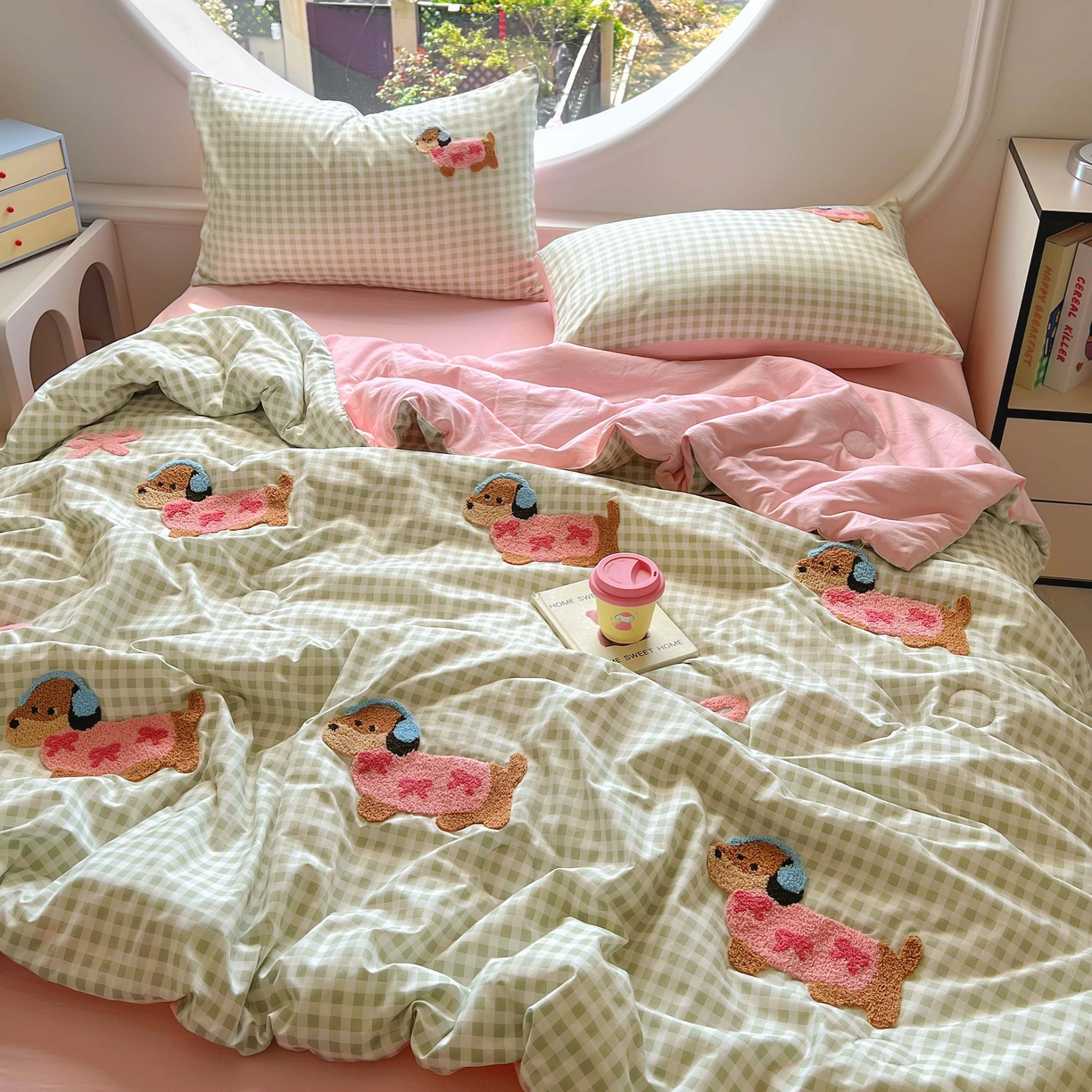 灰鲸 2025新款云朵棉毛巾绣夏被四件套 蝴蝶结腊肠狗-绿格+樱花粉