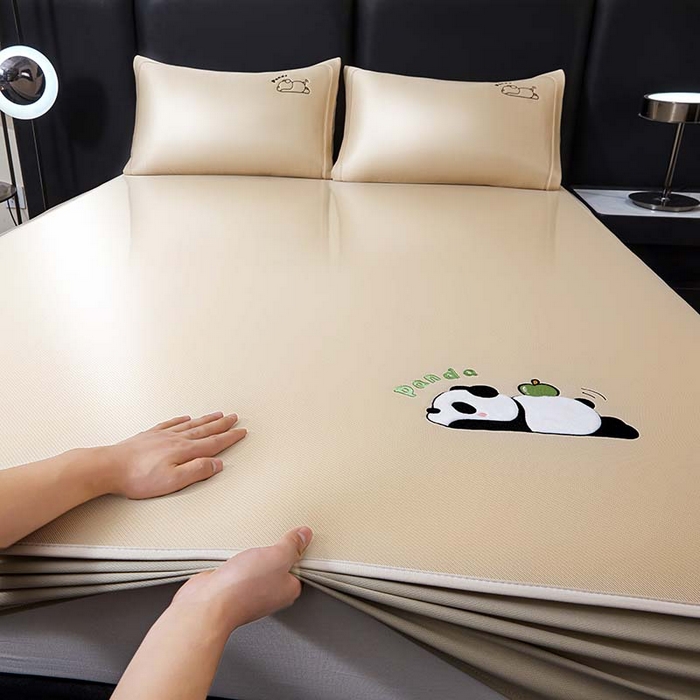 91家纺网 家纺一手货源 找家纺 （总）全季家居 2025新款5A抗菌碳光萌趣熊猫系列贴布绣冰丝席