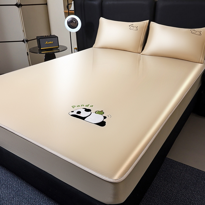 91家纺网 家纺一手货源 找家纺 （总）全季家居 2025新款5A抗菌碳光萌趣熊猫系列贴布绣冰丝席