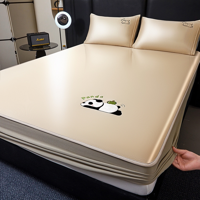 91家纺网 家纺一手货源 找家纺 （总）全季家居 2025新款5A抗菌碳光萌趣熊猫系列贴布绣冰丝席