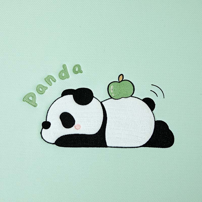 91家纺网 家纺一手货源 找家纺 全季家居 2025新款5A抗菌碳光萌趣熊猫系列贴布绣冰丝席 床笠-水绿