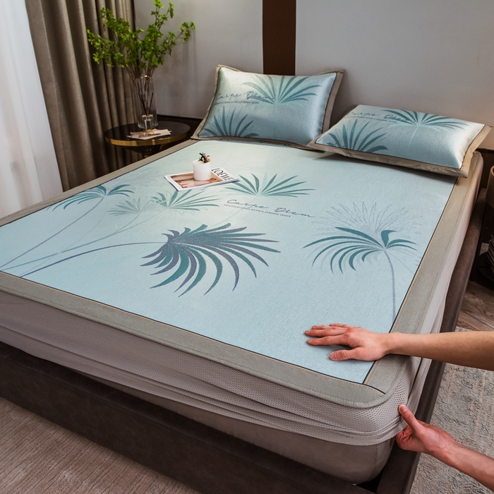 91家纺网 家纺一手货源 找家纺 全季家居 2025新款900D高精密三色纬提花冰丝凉席 床笠-夏之语