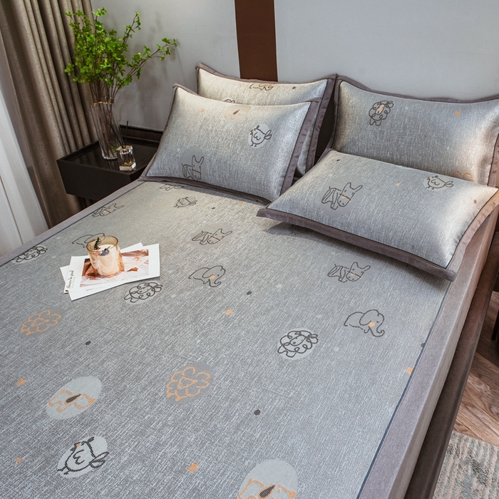 91家纺网 家纺一手货源 找家纺 全季家居 2025新款900D高精密三色纬提花冰丝凉席 床席-动物乐园