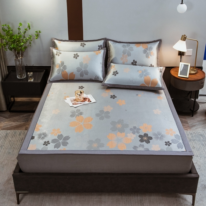 91家纺网 家纺一手货源 找家纺 全季家居 2025新款900D高精密三色纬提花冰丝凉席 床席-静享花开